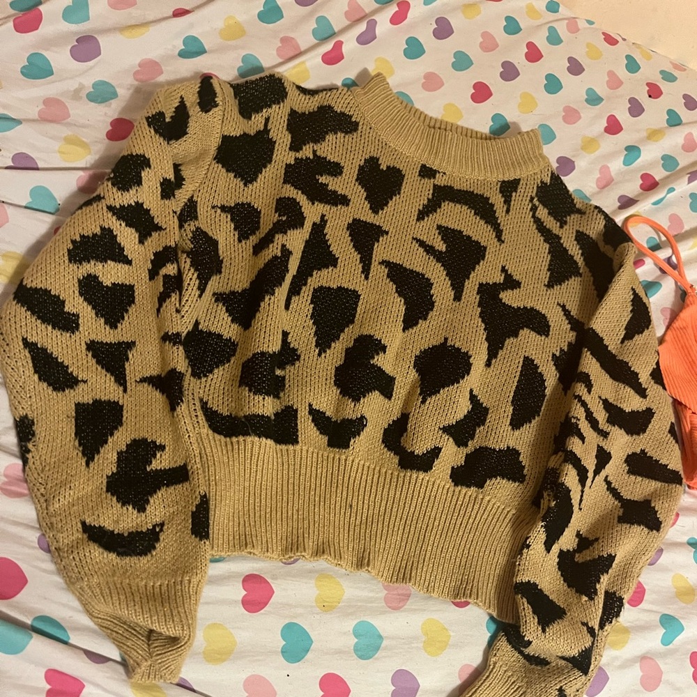 Cropped sweater
